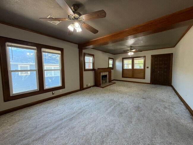 Building Photo - 1208 S Florence Pl