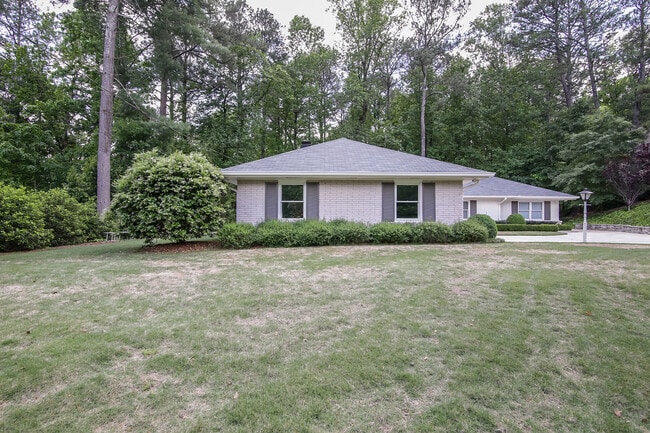 Building Photo - 720 Langford Ln NW