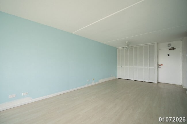 Building Photo - $2400 /1 Bed/ 1 Bath/ 1 Parking IN NUUANU