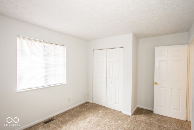 Building Photo - 1838 Keystone Lakes Dr