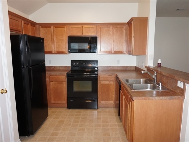 Building Photo - 231 Chesterfield Cir