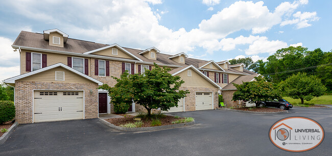 Building Photo - Cherry Grove Condominiums