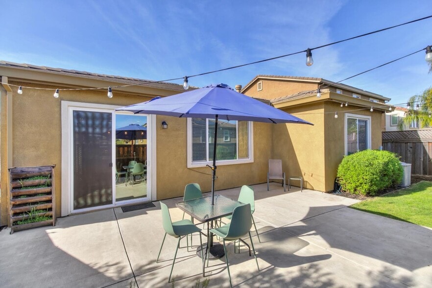 Building Photo - 6200 Crosshaven Ct