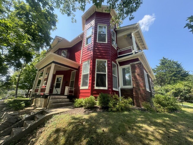 Building Photo - 401 N Indiana Ave