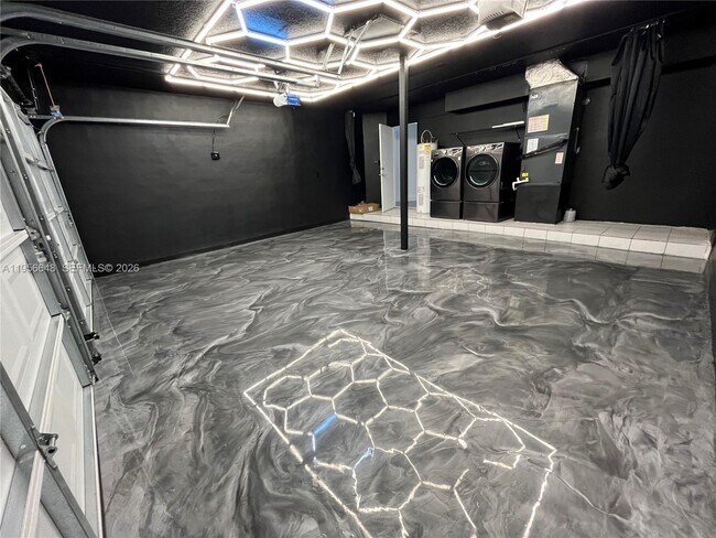 Building Photo - 7415 Coldstream Dr