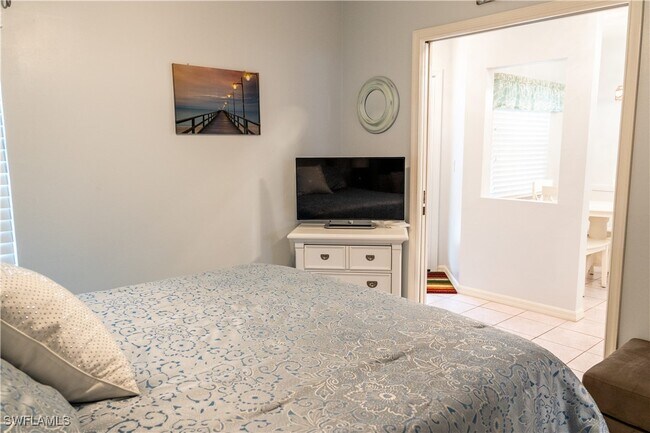 Building Photo - 2526 Orchid Bay Dr