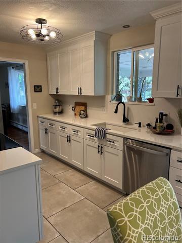 Building Photo - 2156 S Balsam Ct