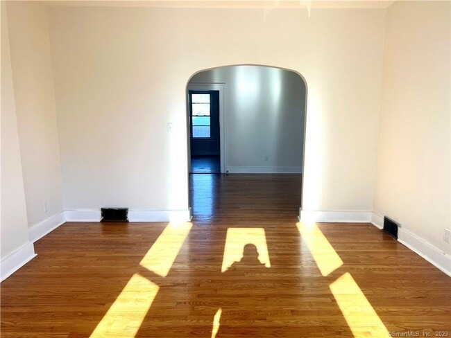 Building Photo - 74 High St