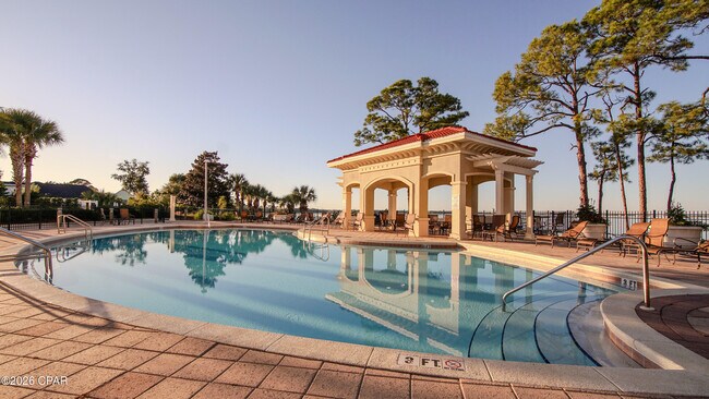 Building Photo - 2400 Grandiflora Blvd