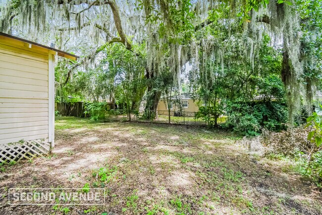 Building Photo - 9043 9th Ave