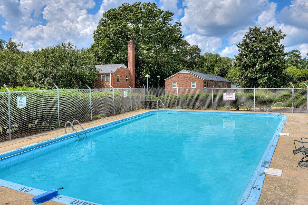 Building Photo - 501 Milledge Rd