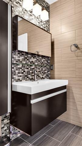 Building Photo - 3225 Turtle Creek Blvd Blvd