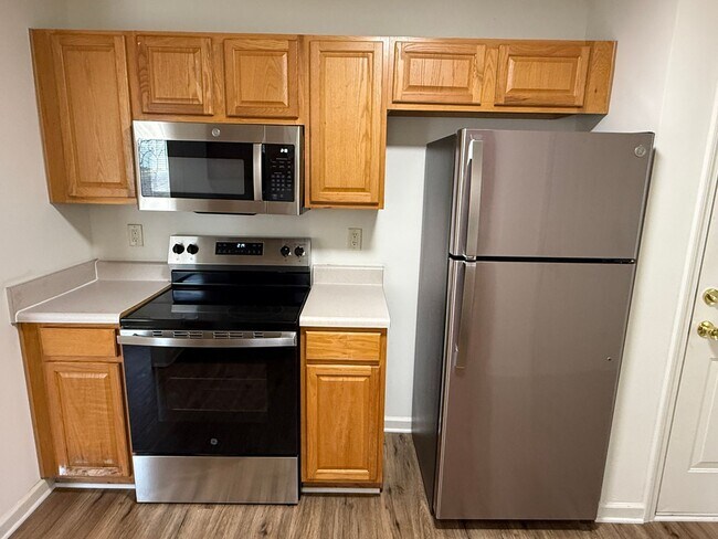 Building Photo - 4411 Canipe Dr