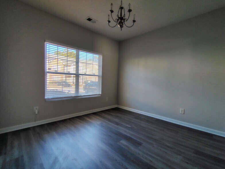 Dining Room - 2261 Bigwood Trail
