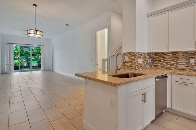 Building Photo - 22954 Clear Echo Dr