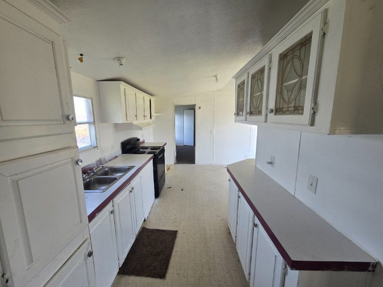 Building Photo - 1801 S Business 45