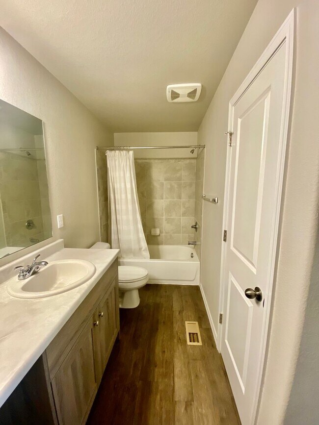 Building Photo - 3 Bedroom SFR in 80938 Near Peterson SFB