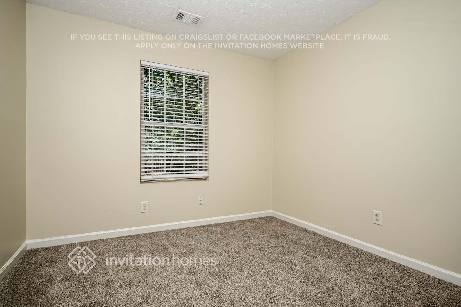 Building Photo - 4065 Mission Way