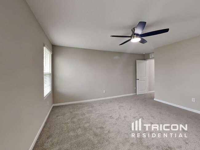 Building Photo - 66 Raphael Ln