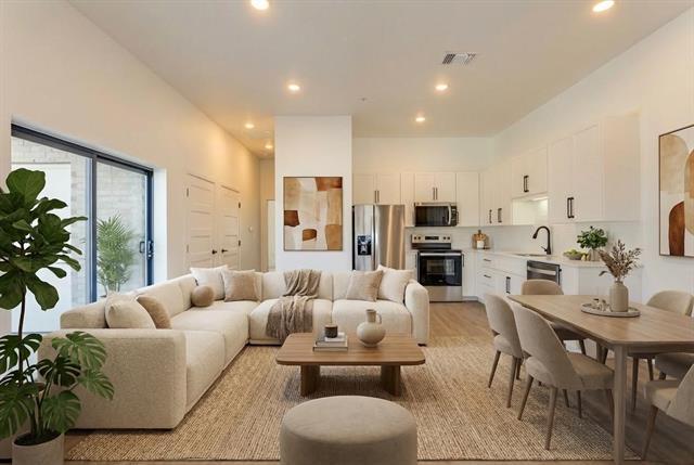 Building Photo - 820 W McLeroy Blvd