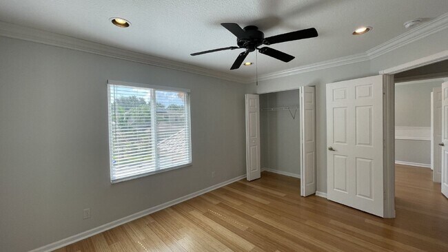 Building Photo - 4857 Victoria Cir