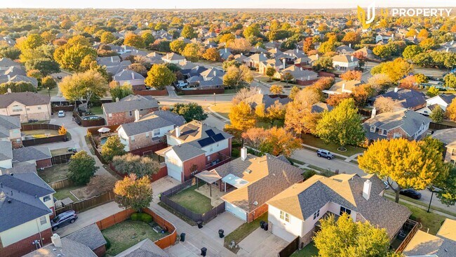 Building Photo - What's special