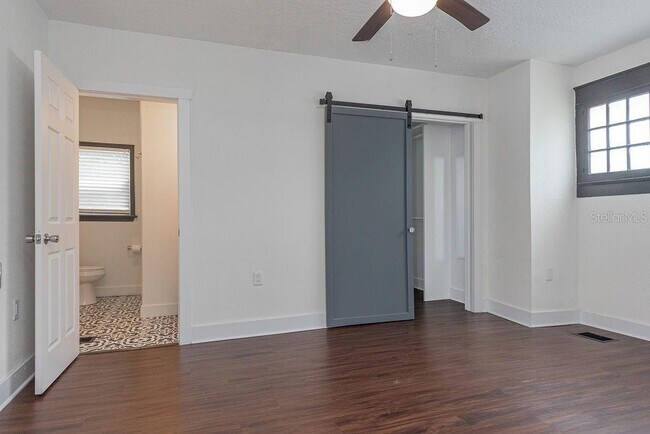 Building Photo - 210 Luella Ct