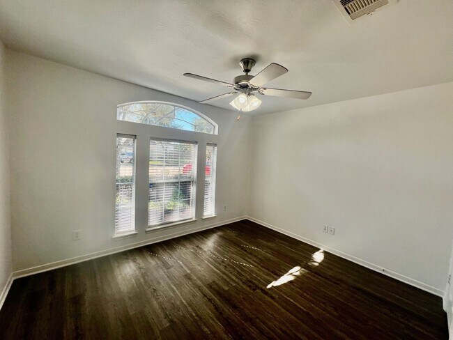 Building Photo - 8530 Windy Thicket Ln