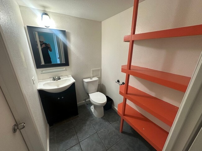 Building Photo - Oceanview condo