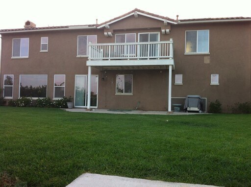 Building Photo - Executive 5 BR Home With Pool RV Parking H...