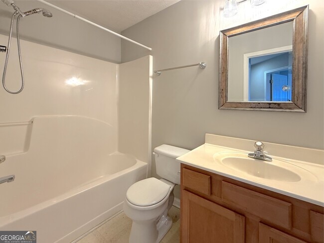 Building Photo - 3845 Grovemont Pl