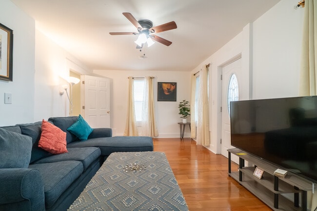 Building Photo - 61 Lamson St