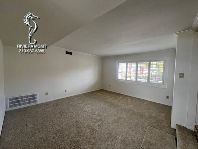 Building Photo - 5 bedroom 4 bath in Rancho Palos Verdes