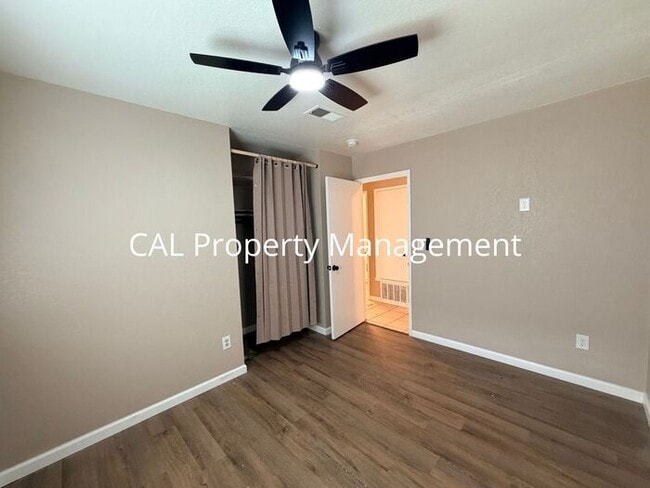 Building Photo - Spacious 4-Bedroom Home with 2-Car Garage & Backyard Oasis