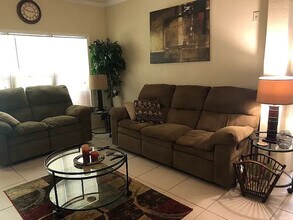 Building Photo - 3567 Conroy Rd