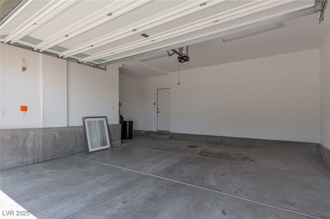 Building Photo - 11592 Alpine Cove Ave