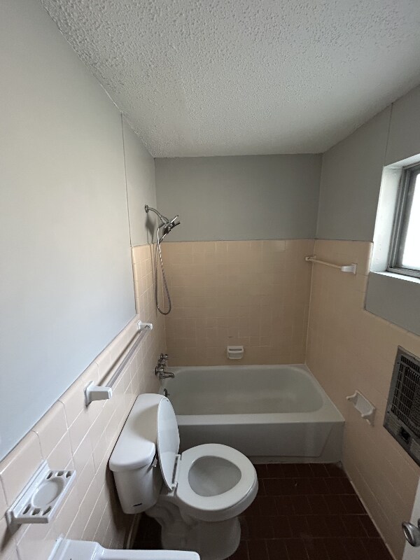 Building Photo - 276 White Bridge Pike