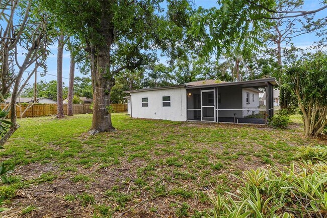 Building Photo - 4087 Vana Dr