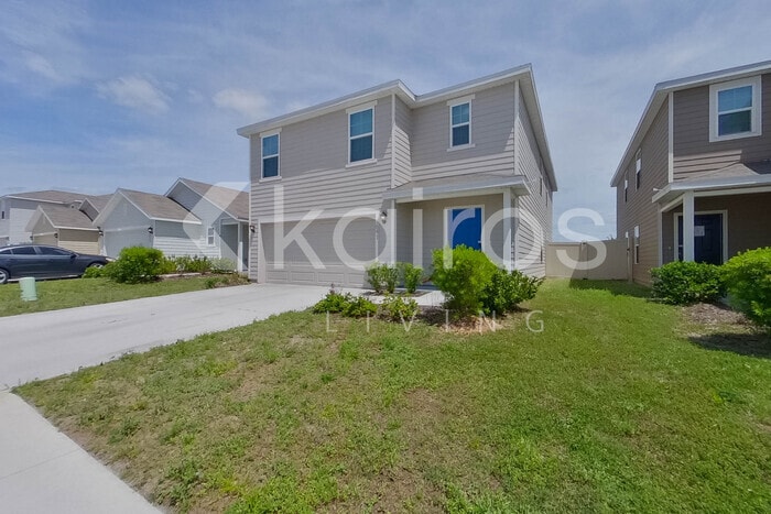 Building Photo - 8641 SW 43rd Ter