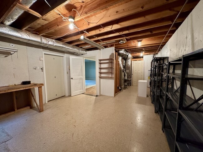 Building Photo - 212 Talah Ln