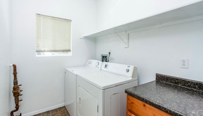 Building Photo - 919 N 31st St
