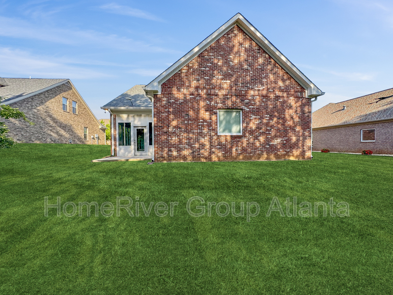 Building Photo - 3377 Alhambra Cir