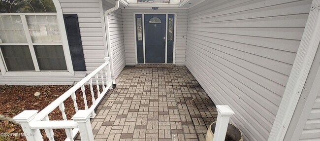 Building Photo - 3559 Pond Ridge Ct W