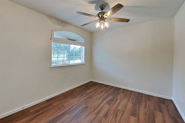 Building Photo - 1418 Summer Rain Dr