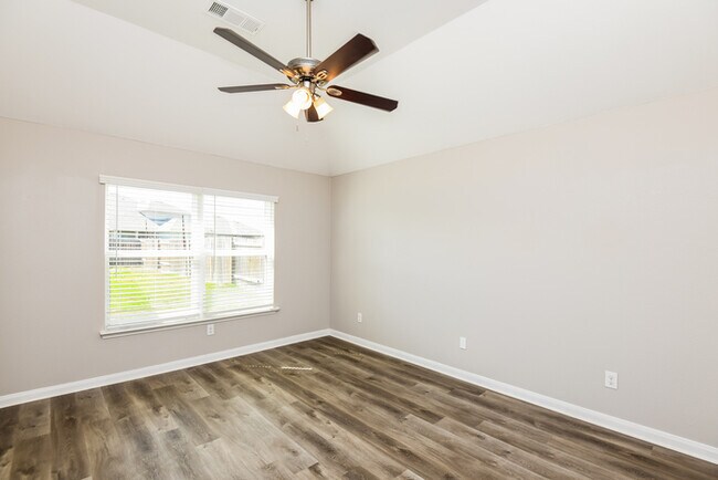 Building Photo - 13120 Tower Ln