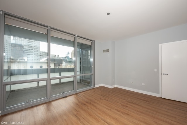 Building Photo - 8 E Randolph