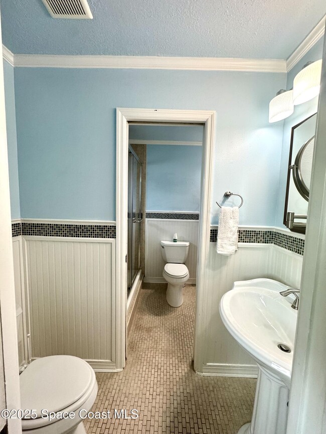 Building Photo - 624 Ridge Club Dr