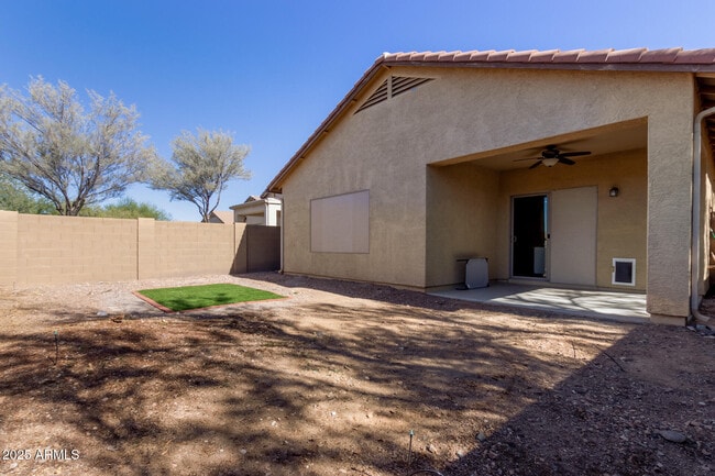 Building Photo - 2194 N Hudson Dr