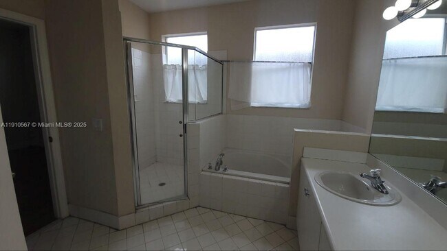 Building Photo - 12874 SW 132nd Terrace