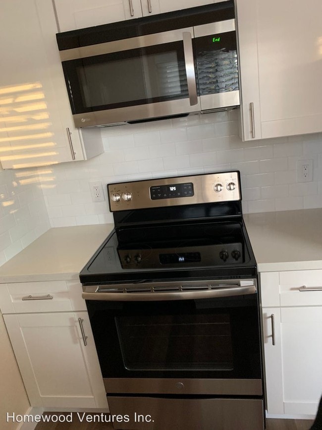 Building Photo - 3771 Miramar Way